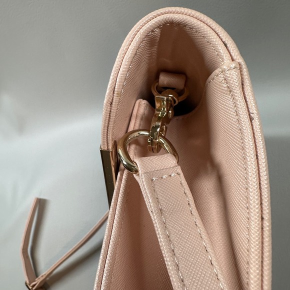 Ilishop // Pink Crossbody Purse - Picture 8 of 11